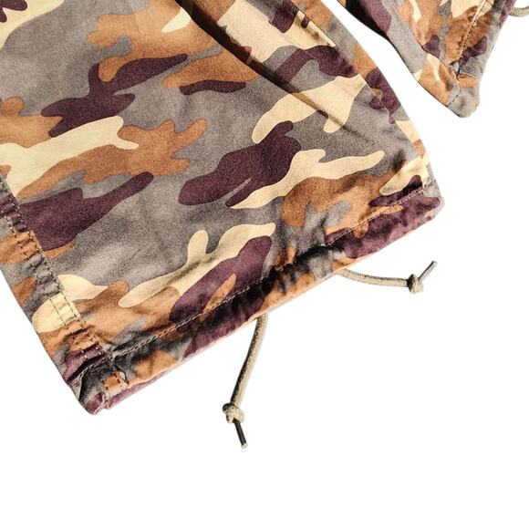 NWT LEVI'S WOMEN'S CARGO PANTS CAMO '94 BAGGY WIDE LEG SZ 10 31x30 STREET WEAR - Picture 6 of 10